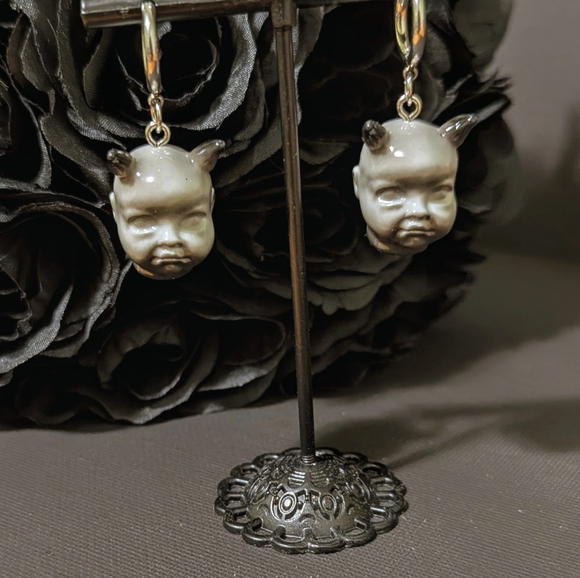 Spooky Doll Head Earrings - Picture 3 of 5